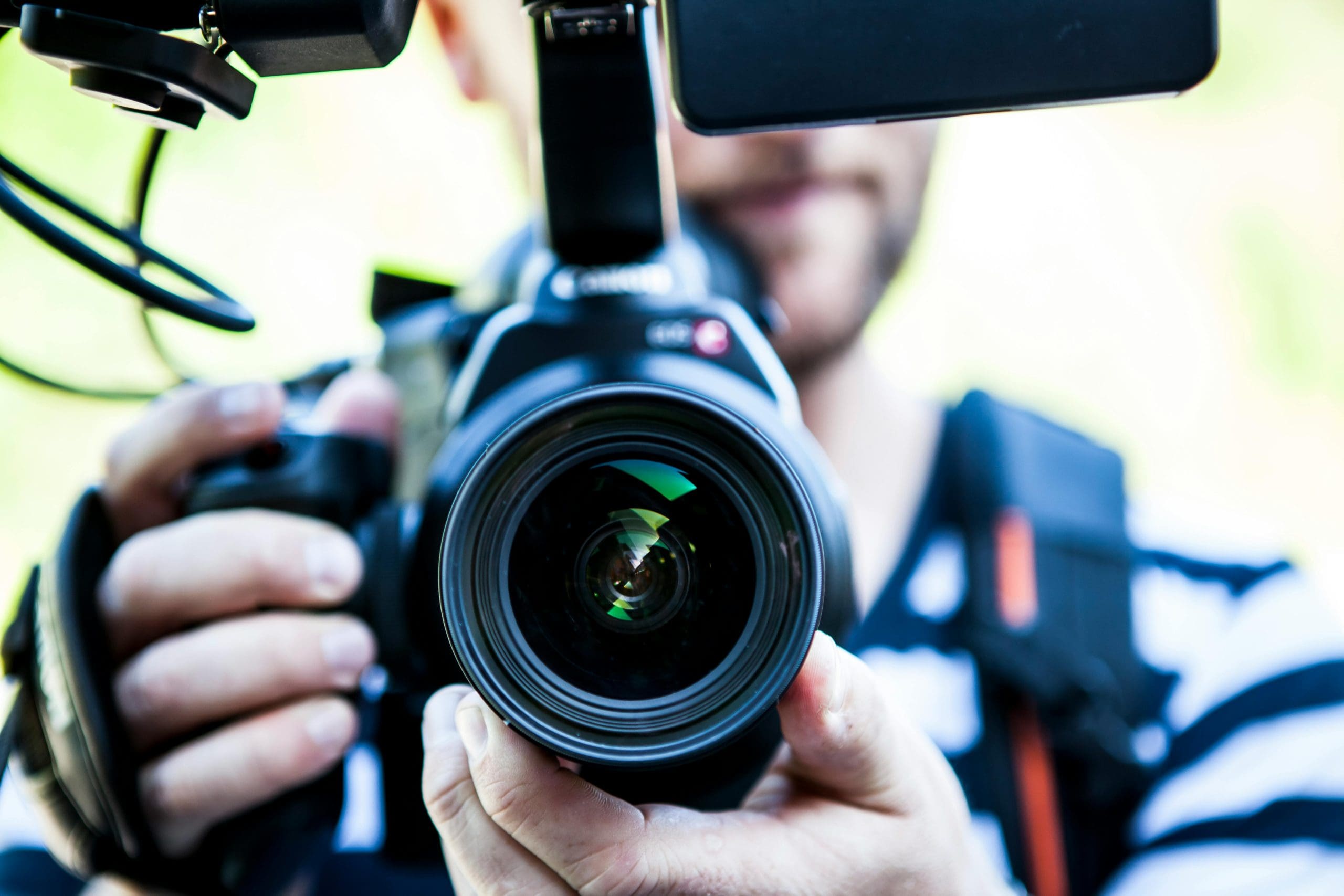 Best Lenses for Filmmaking for all Budgets in 2025 Best Lenses for Filmmaking for all Budgets in 2025